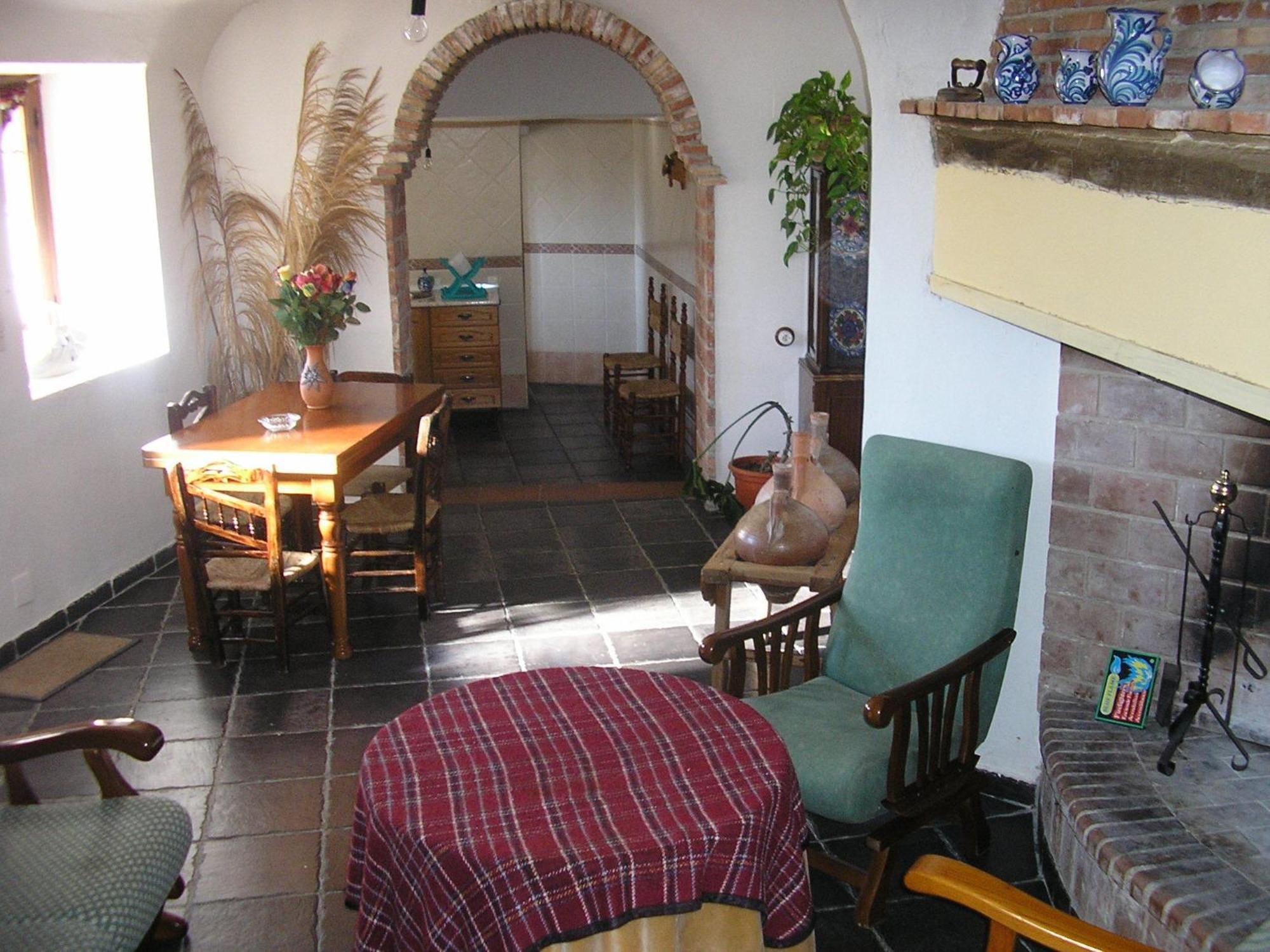 Cuevas Rio Baza Apartment Bagian luar foto